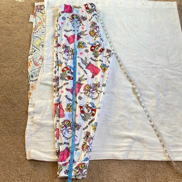 Soft and comfortable novel print sweatpants girl/women size L(12-14) - Picture 2 of 4